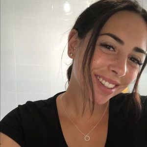 Meet your Posher, Stacy